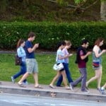 El uso del celular y la mala postura